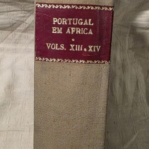 Portugal em África – 1956/57 – 12 Revistas Coloniais Encadernadas