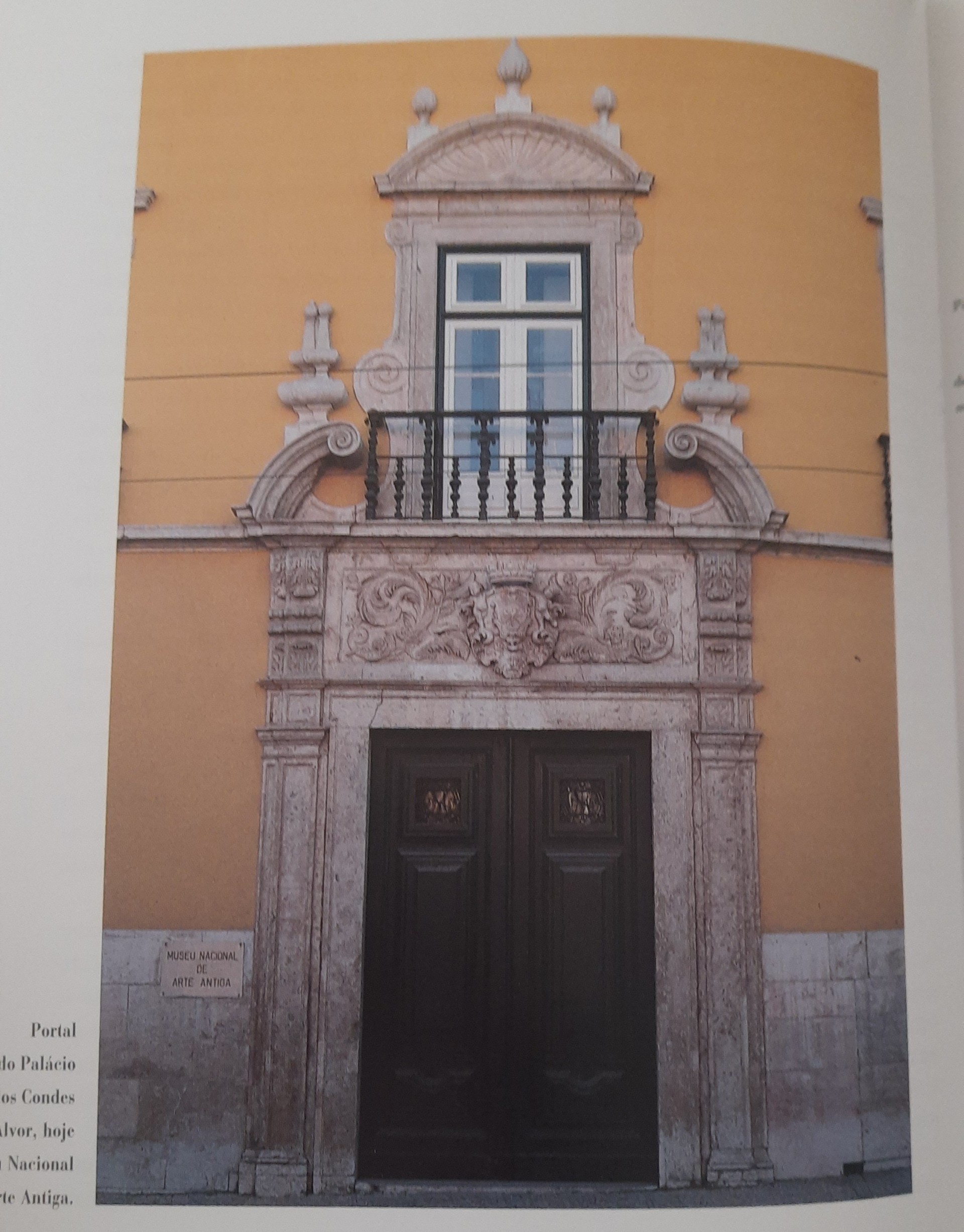 Uma Casa na Lapa — Lisboa, José Sarmento de Matos - Image 2